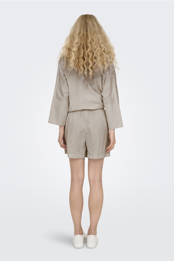 ONLAUGUSTA SHIRT WVN 15347661 FEATHER GRAY/CLOUD DANCER